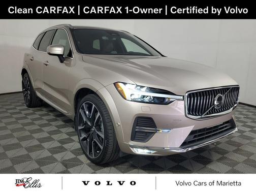 2023 Volvo XC60 B5 Ultimate Bright Theme