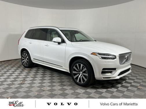2024 Volvo XC90 B5 Core Bright Theme