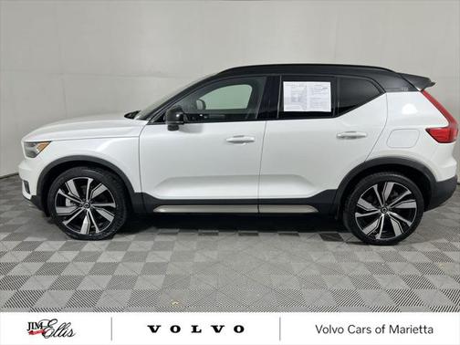2021 Volvo XC40 Recharge Pure Electric P8