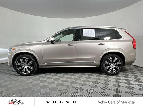 2024 Volvo XC90 B5 Plus Bright Theme