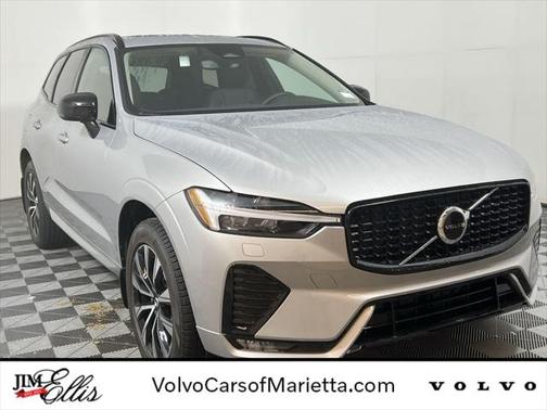 2025 Volvo XC60 B5 Core