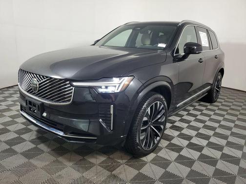 2025 Volvo XC90 B6 Plus 7-Seater