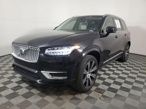 2024 Volvo XC90 Recharge Plug-In Hybrid T8 Plus Bright Theme 7-Seater