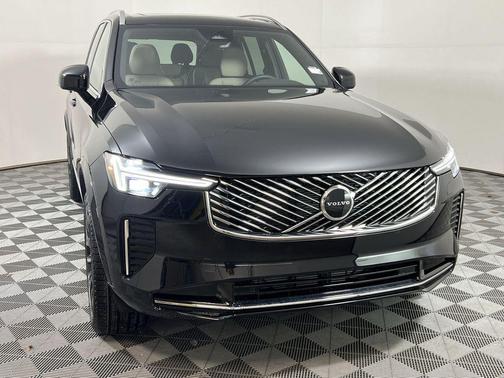 2026 Volvo XC90 B5 Core