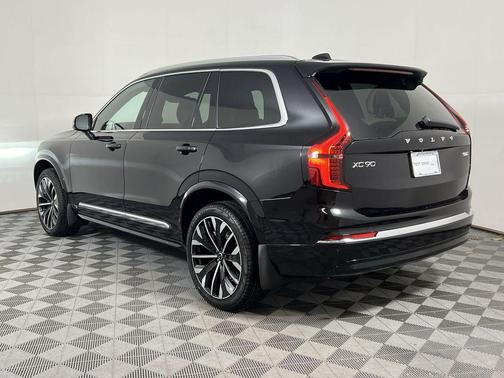 2026 Volvo XC90 B5 Core