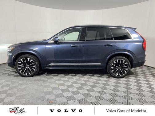 2025 Volvo XC90 B6 Plus 7-Seater