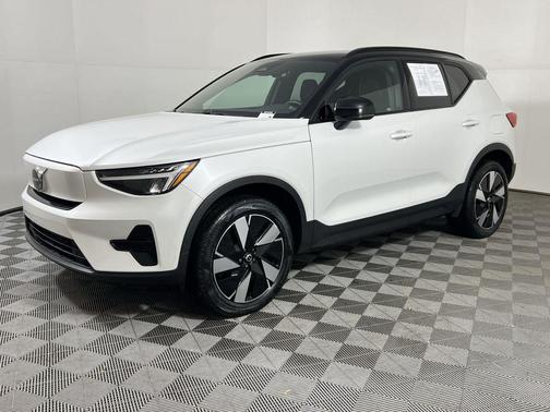 2024 Volvo XC40 Recharge Pure Electric Core