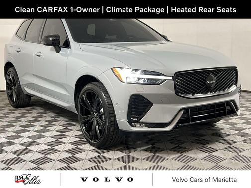 2026 Volvo XC60 B5 Ultra Black Edition