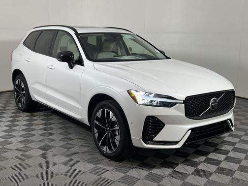 2026 Volvo XC60 B5 Ultra