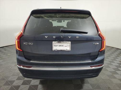 2025 Volvo XC90 Plug-In Hybrid T8 Plus 7-Seater