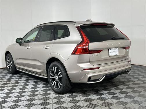 2025 Volvo XC60 B5 Core