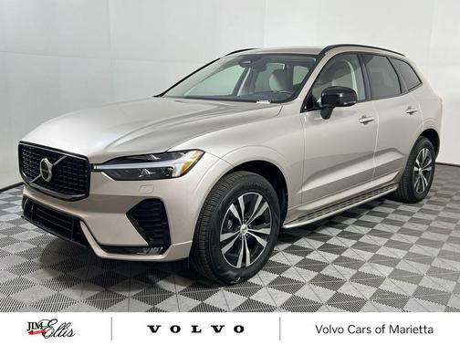 2025 Volvo XC60 B5 Core
