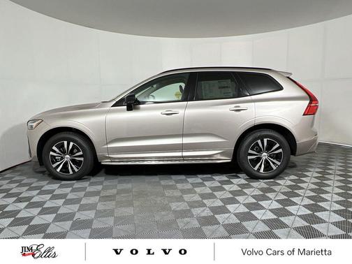 2025 Volvo XC60 B5 Core