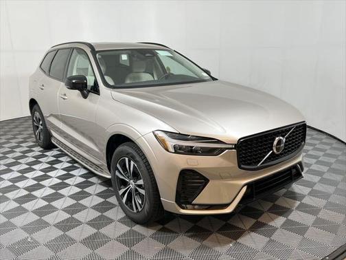2025 Volvo XC60 B5 Core