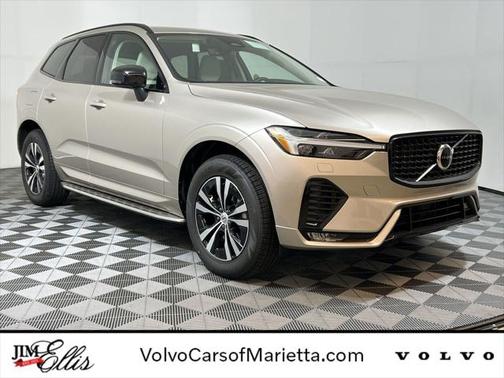 2025 Volvo XC60 B5 Core