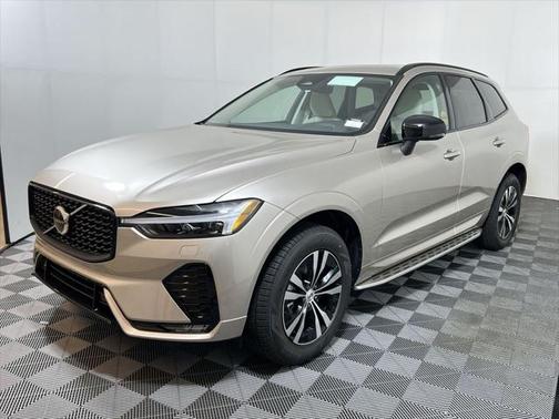 2025 Volvo XC60 B5 Core