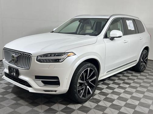 2024 Volvo XC90 B6 Plus Bright Theme 7-Seater