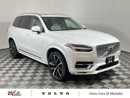 2024 Volvo XC90 B6 Plus Bright Theme 7-Seater