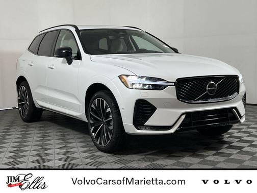 2026 Volvo XC60 B5 Ultra