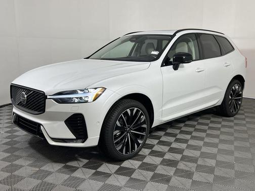 2026 Volvo XC60 B5 Ultra