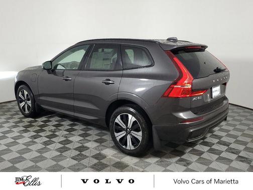 2025 Volvo XC60 Plug-In Hybrid T8 Core