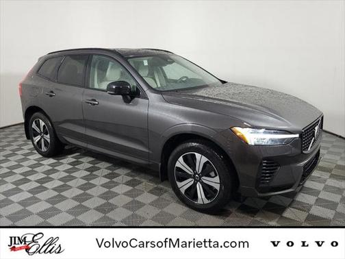 2025 Volvo XC60 Plug-In Hybrid T8 Core