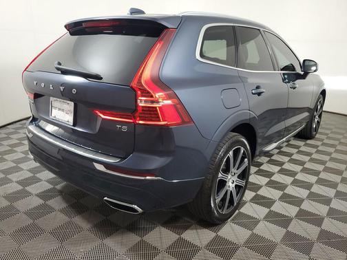 Denim Blue Metallic 2021 Volvo XC60 T5 Inscription