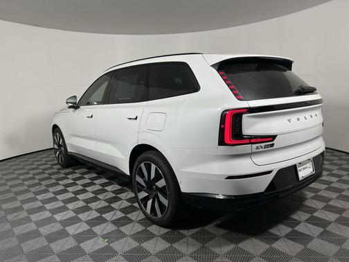 2025 Volvo EX90 Twin Motor Ultra