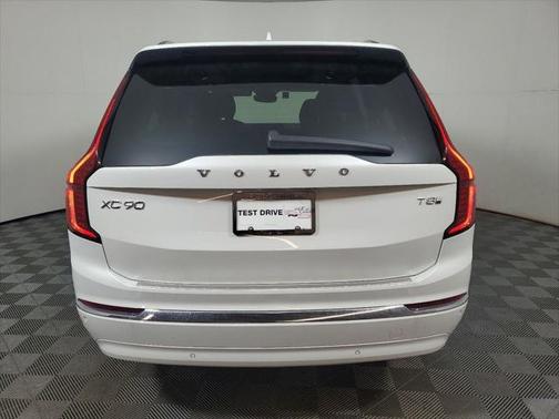 2025 Volvo XC90 Plug-In Hybrid T8 Ultra 7-Seater