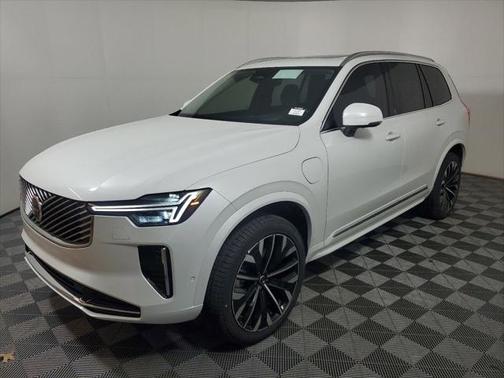 2025 Volvo XC90 Plug-In Hybrid T8 Ultra 7-Seater