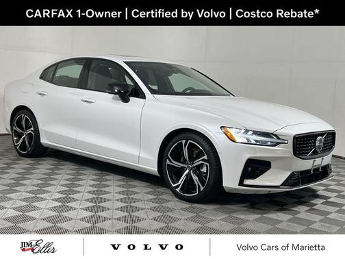 2024 Volvo S60 B5 Plus Dark Theme