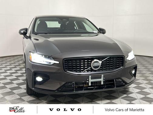 2025 Volvo S60 B5 Core