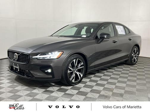 2025 Volvo S60 B5 Core