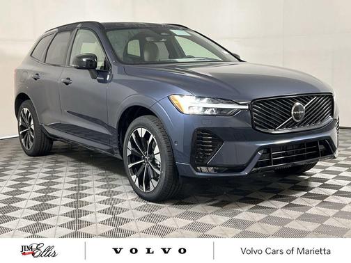 2026 Volvo XC60 B5 Plus