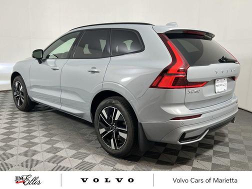 2026 Volvo XC60 B5 Core