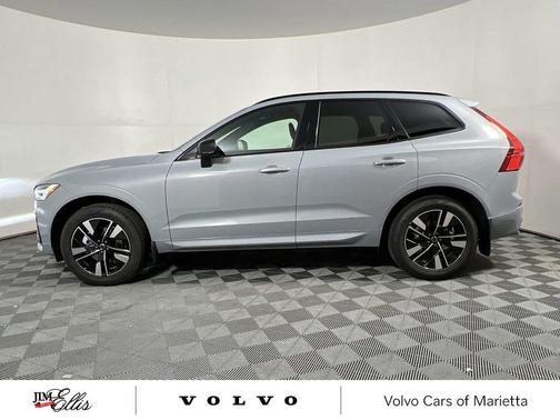 2026 Volvo XC60 B5 Core