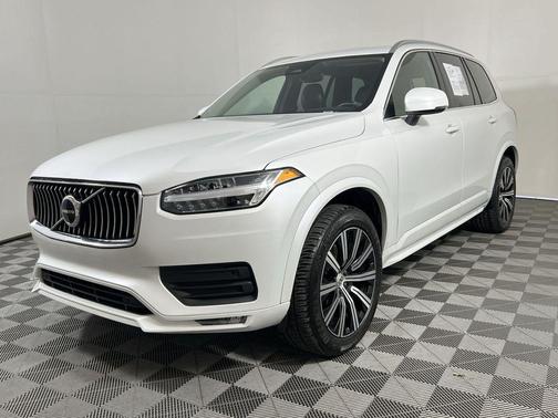 2023 Volvo XC90 B5 Core