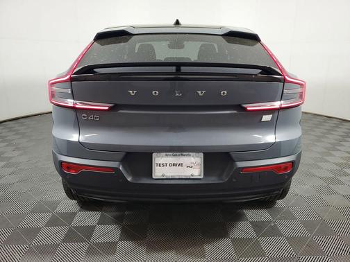 Thunder Gray Metallic 2023 Volvo C40 Recharge Pure Electric Twin Plus