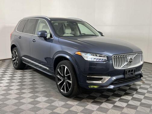 2024 Volvo XC90 B6 Ultimate Bright Theme 6-Seater