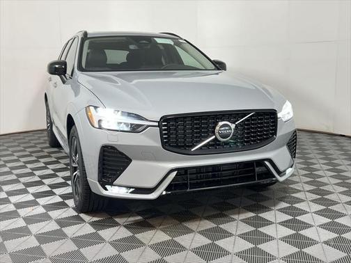 2025 Volvo XC60 B5 Core