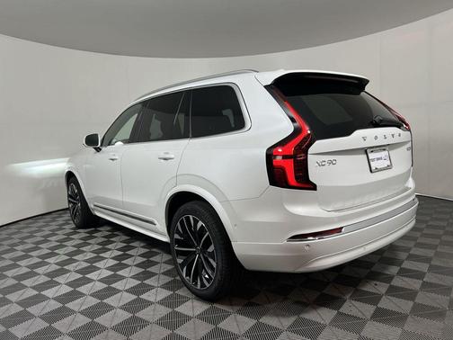 2026 Volvo XC90 B6 Plus 7-Seater