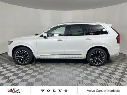 2025 Volvo XC90 B5 Core