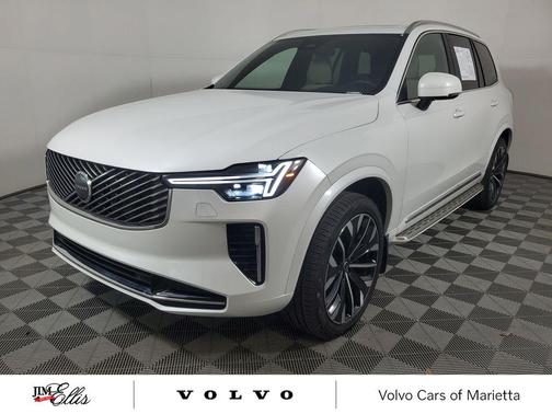 2025 Volvo XC90 B5 Core