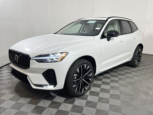 2026 Volvo XC60 B5 Ultra