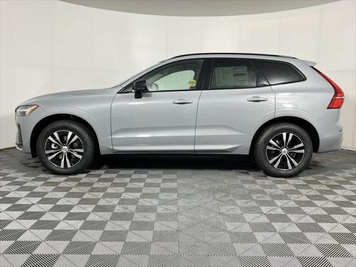 2025 Volvo XC60 B5 Core