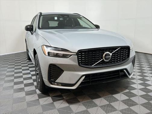 2025 Volvo XC60 B5 Core