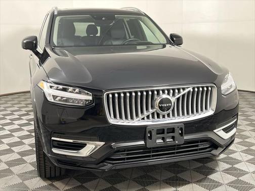 2022 Volvo XC90 Recharge Plug-In Hybrid T8 Inscription 6 Passenger