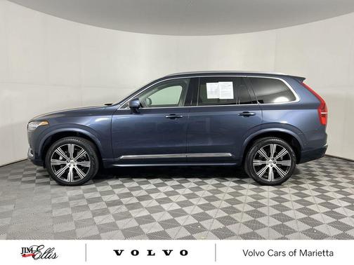 2024 Volvo XC90 B5 Plus Bright Theme