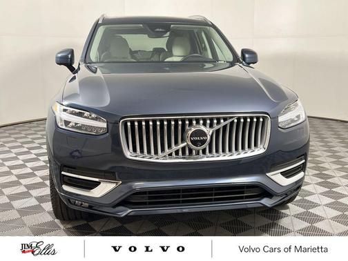 2024 Volvo XC90 B5 Plus Bright Theme