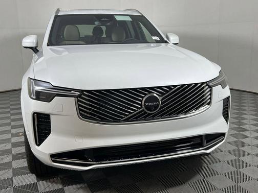 2026 Volvo XC90 Plug-In Hybrid T8 Plus 7-Seater